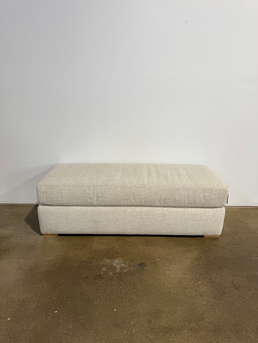 Community Manufacturing Baylin Ottoman