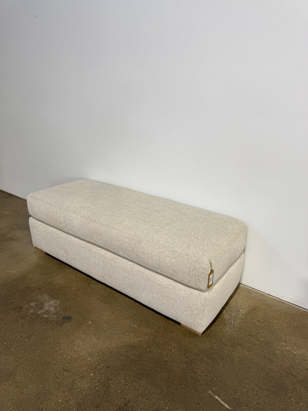 Community Manufacturing Baylin Ottoman