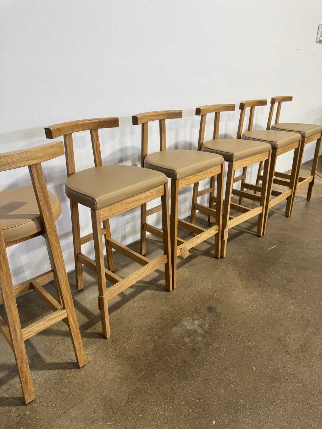 Lulu and Gerogia Ayvn Bar Stool