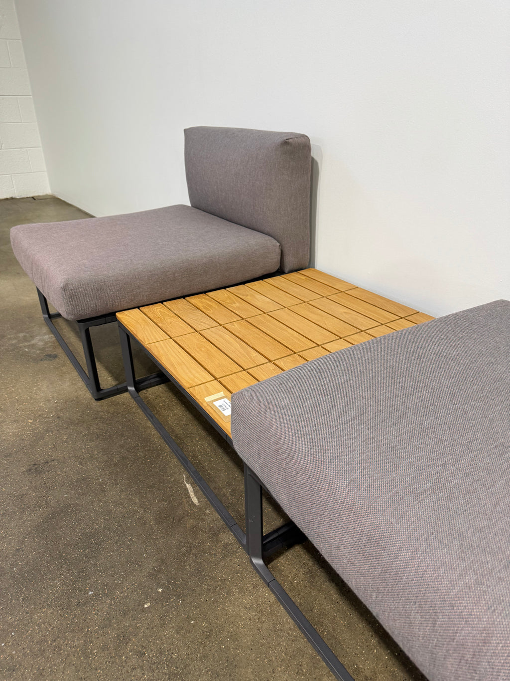 Gloster Outdoor Patio Set