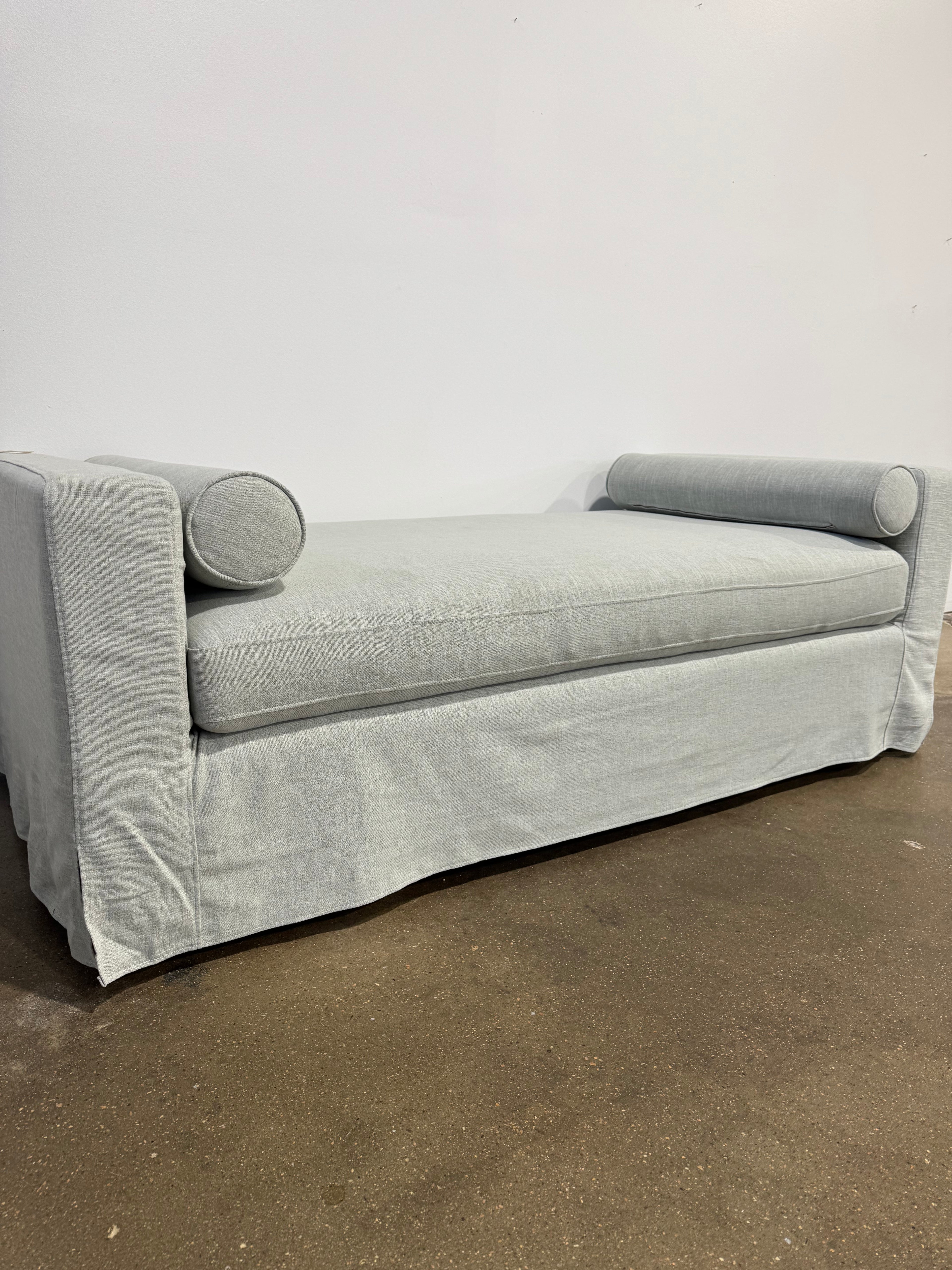 Interior Define Sloan Slipcovered Daybed - Blue