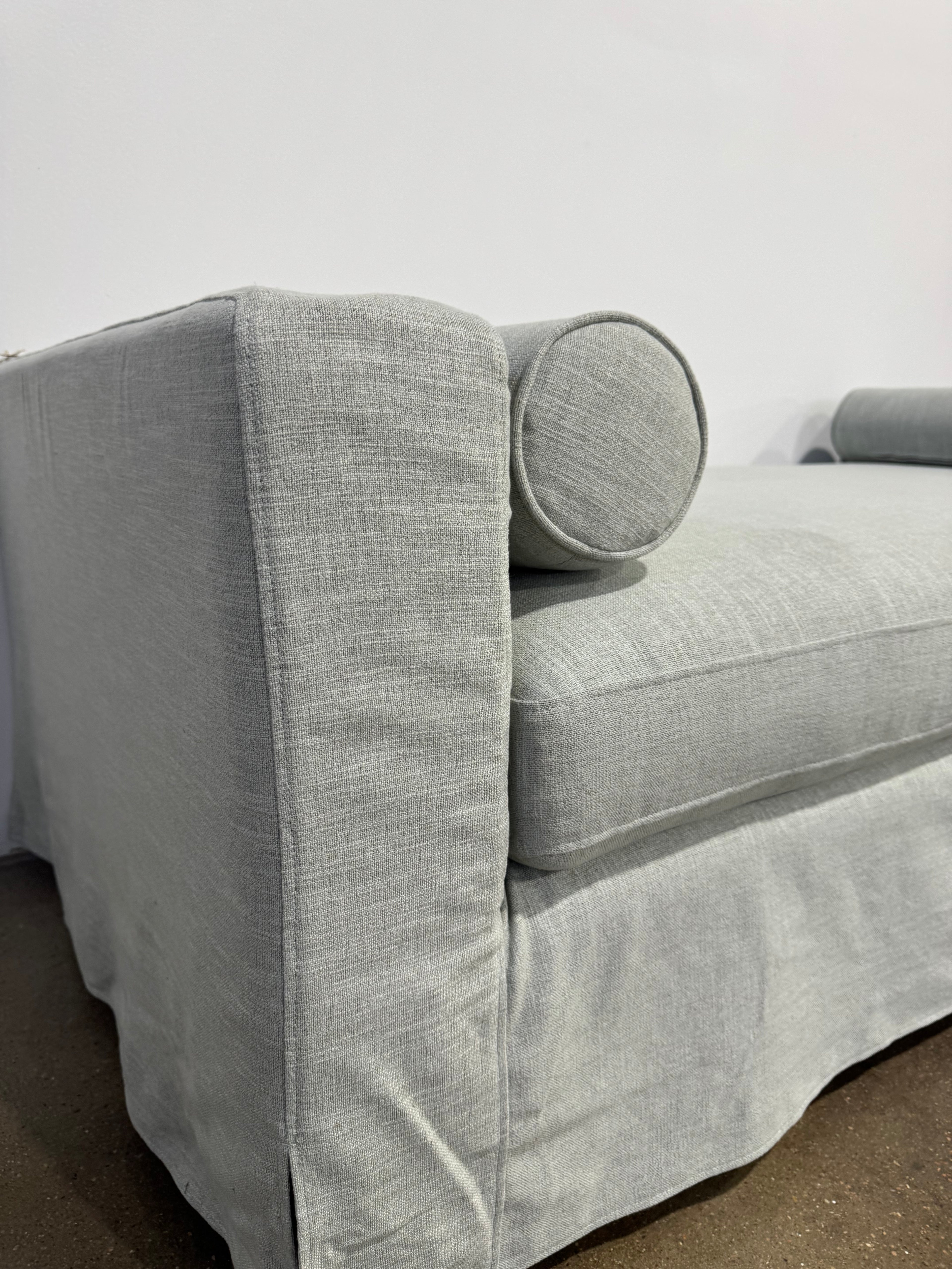 Interior Define Sloan Slipcovered Daybed - Blue