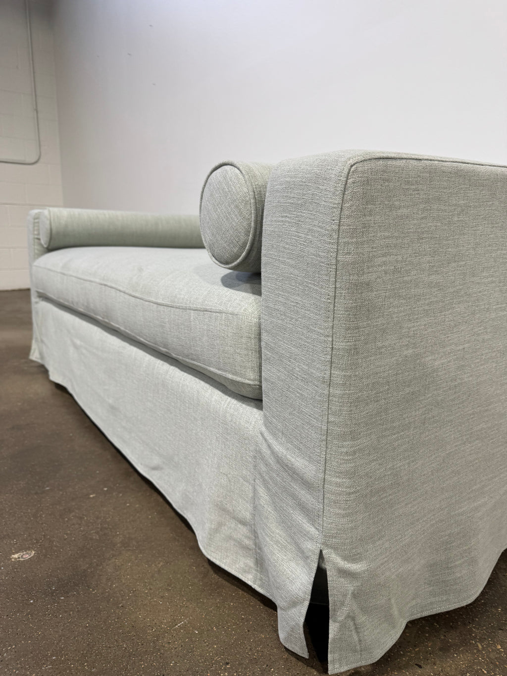 Interior Define Sloan Slipcovered Daybed - Blue