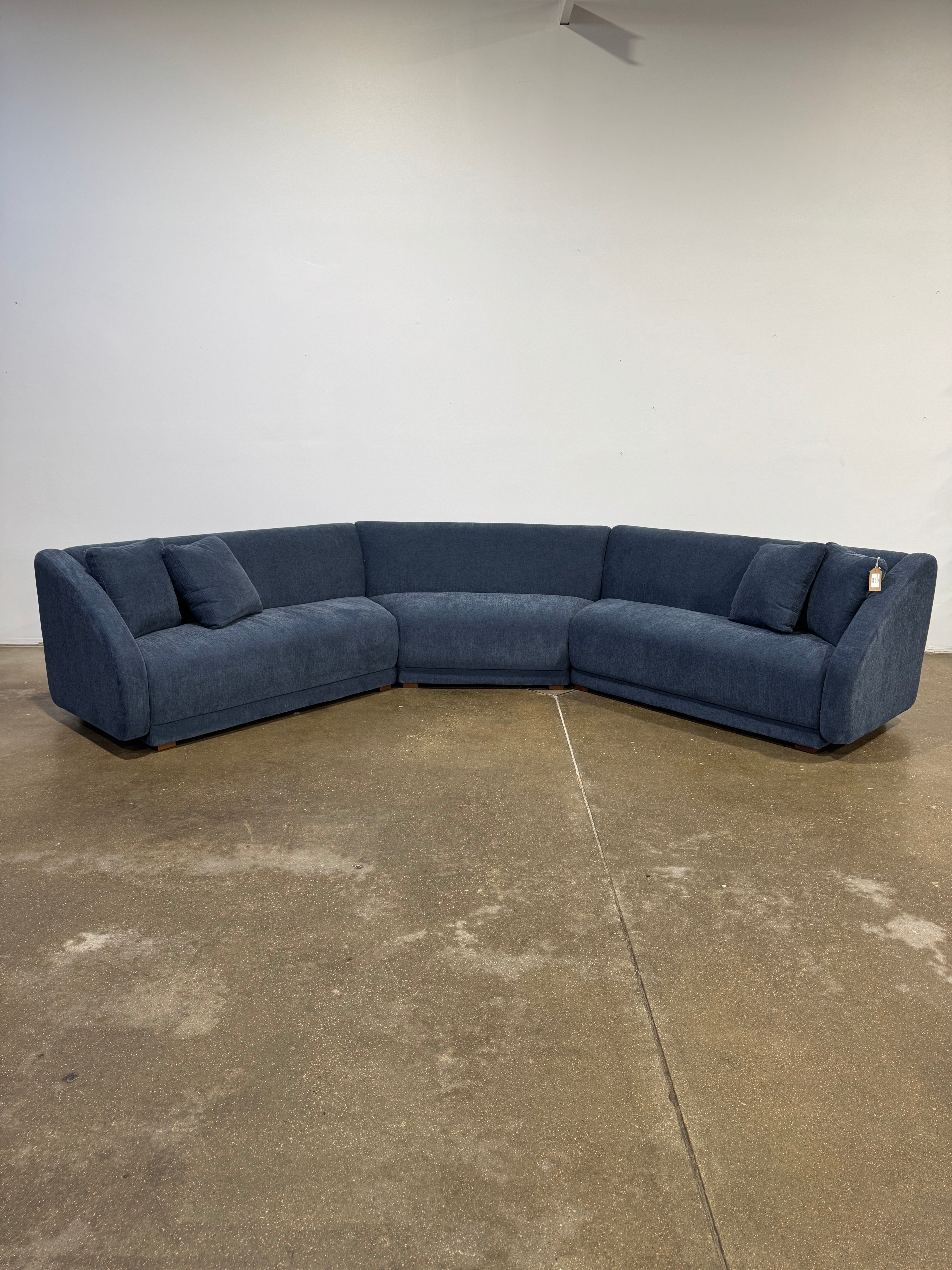 Moe's Fraser Sectional Deep Blue
