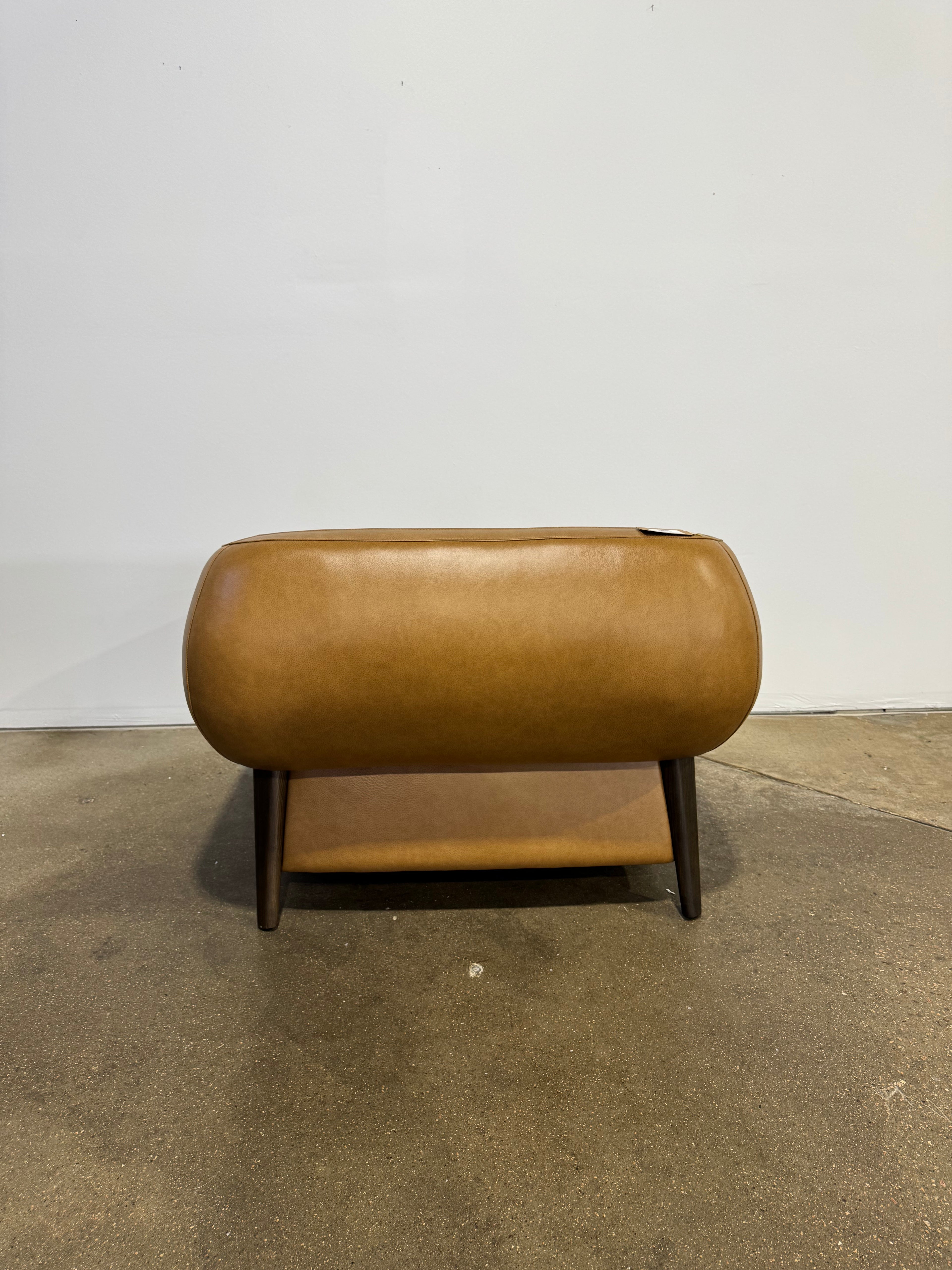 Moe's Devlin Lounge Chair Tan Leather
