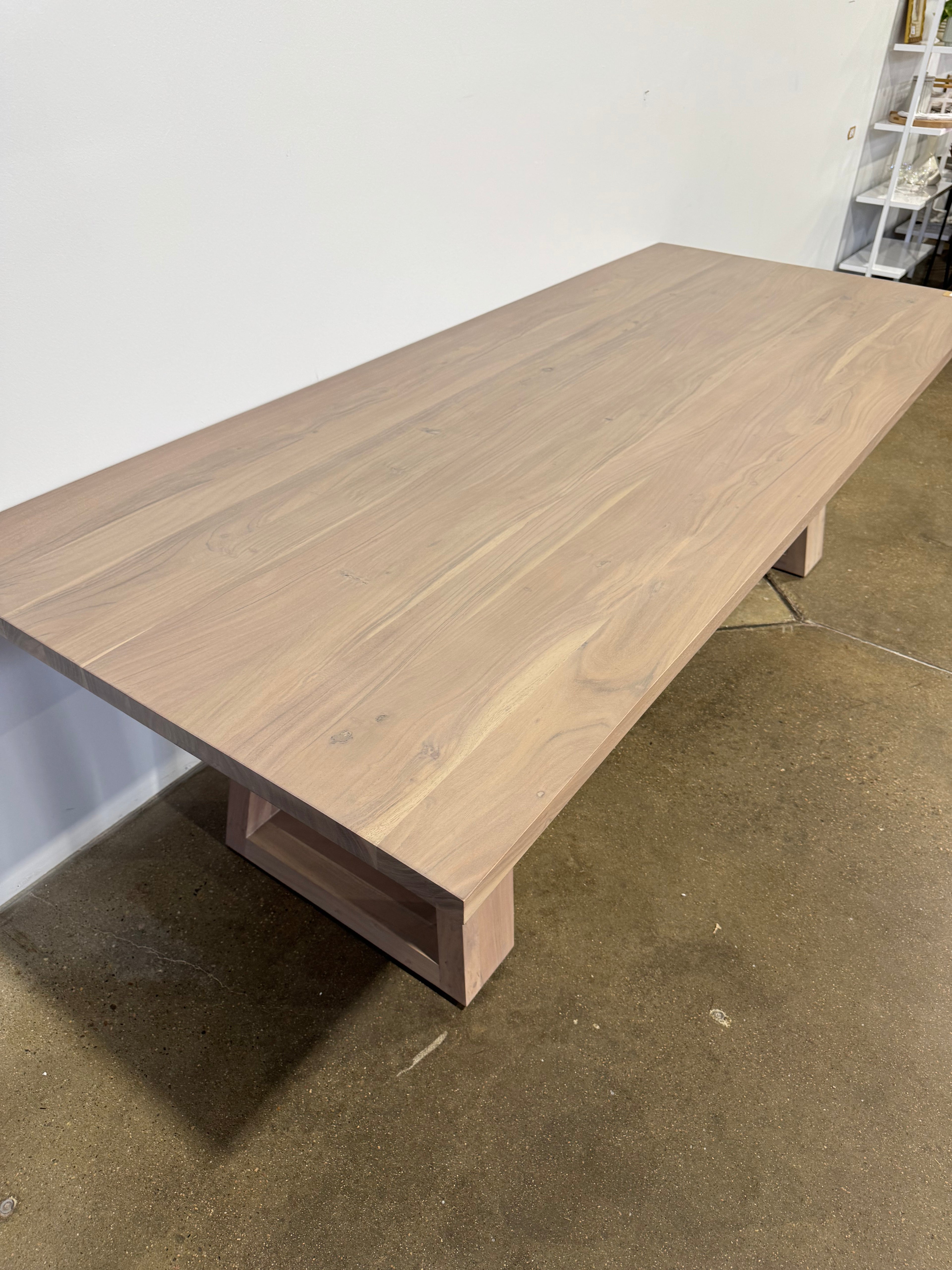 Moe's Tanya Dining Table