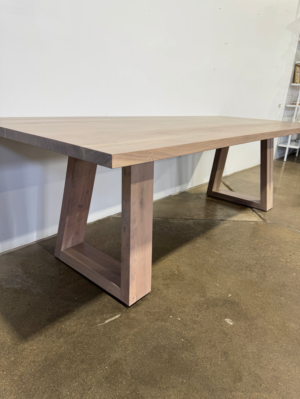 Moe's Tanya Dining Table