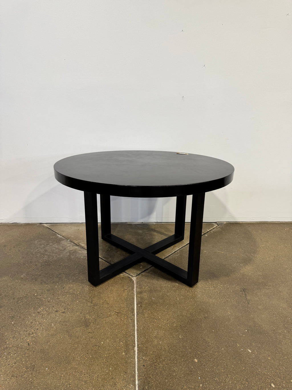 Moe's Jedrik Round Outdoor Dining Table Black