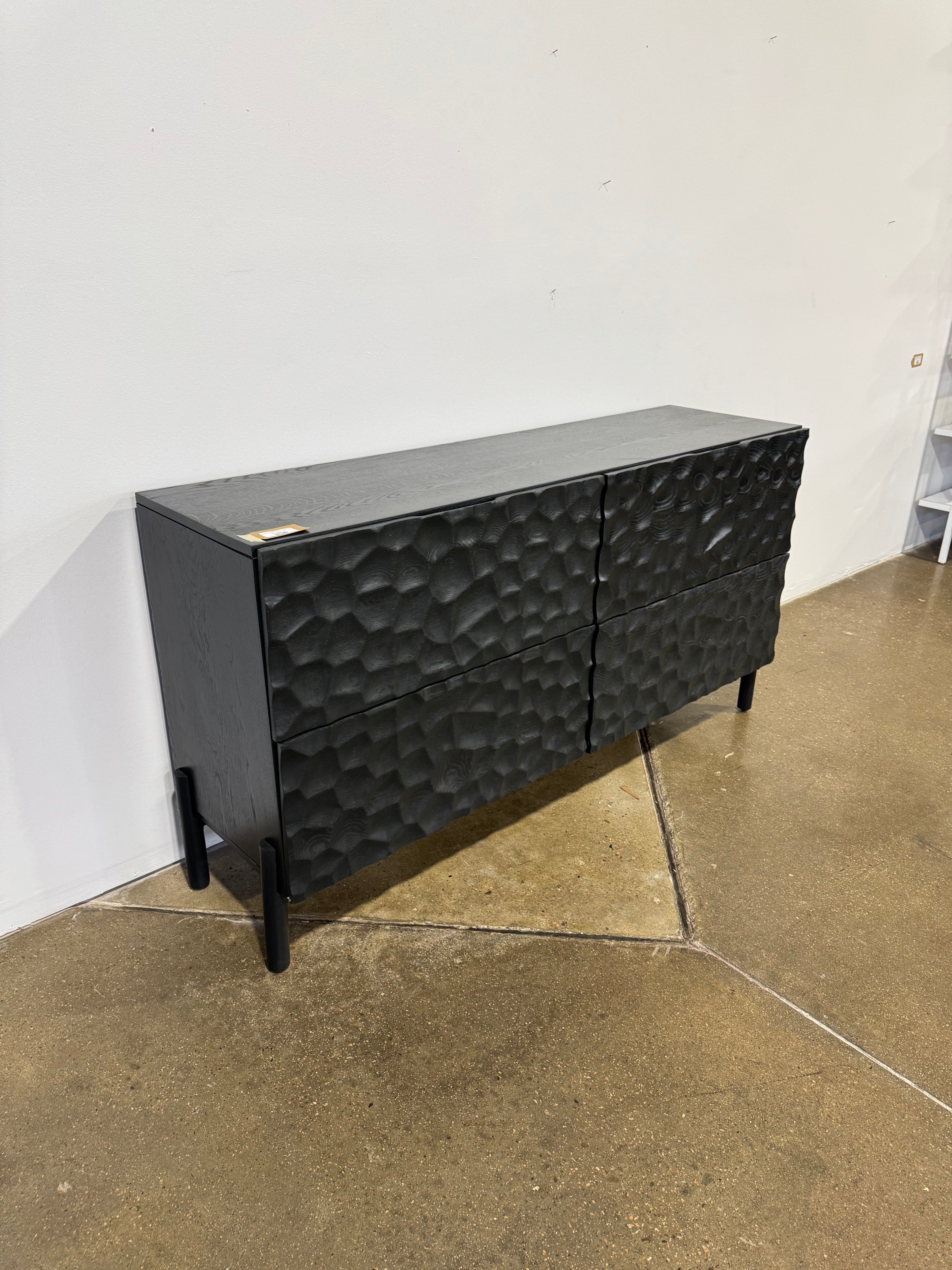 Moe's Misaki 4 Drawer Dresser Black