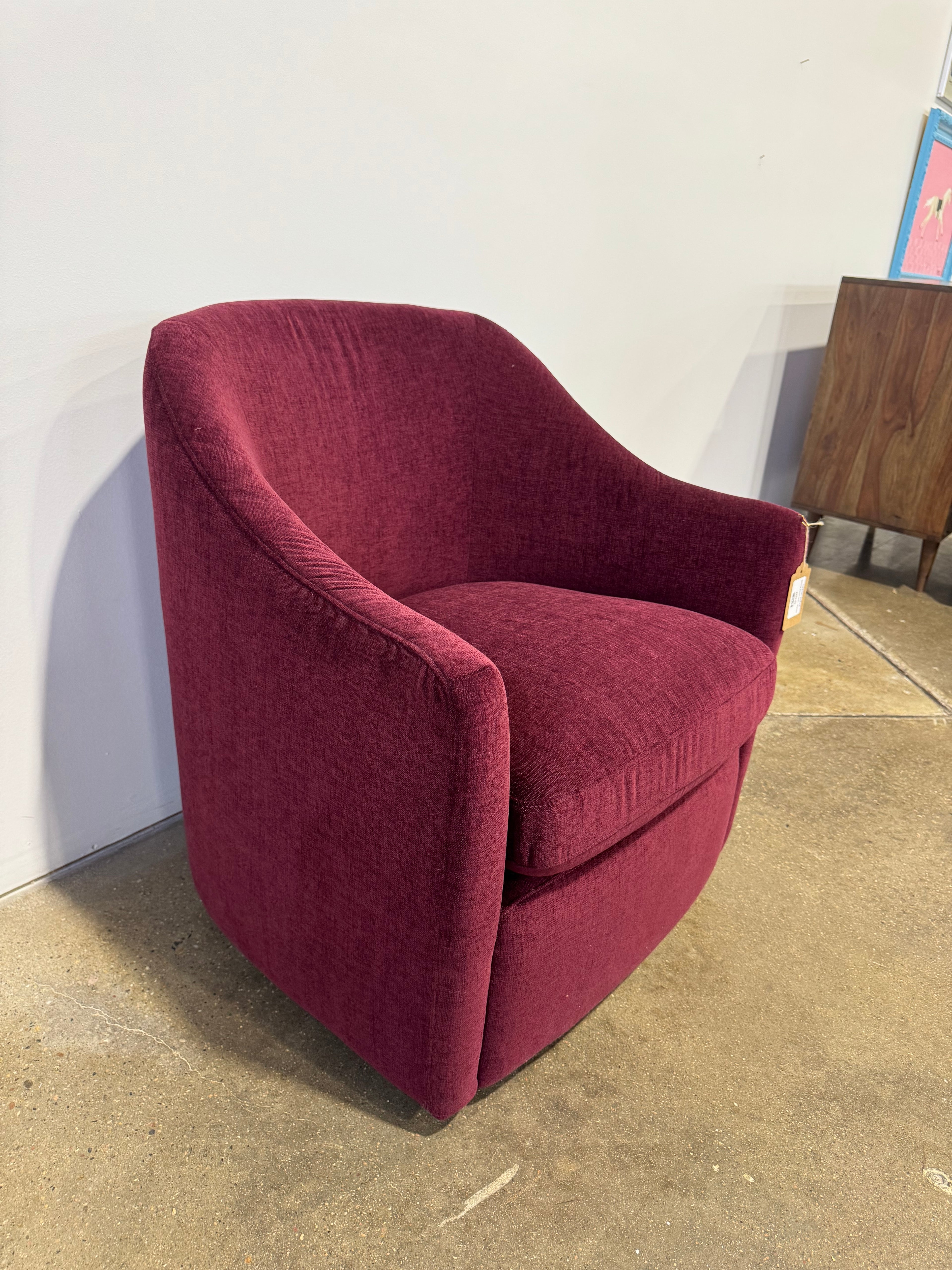 Interior Define Savona Swivel Chair - Maroon