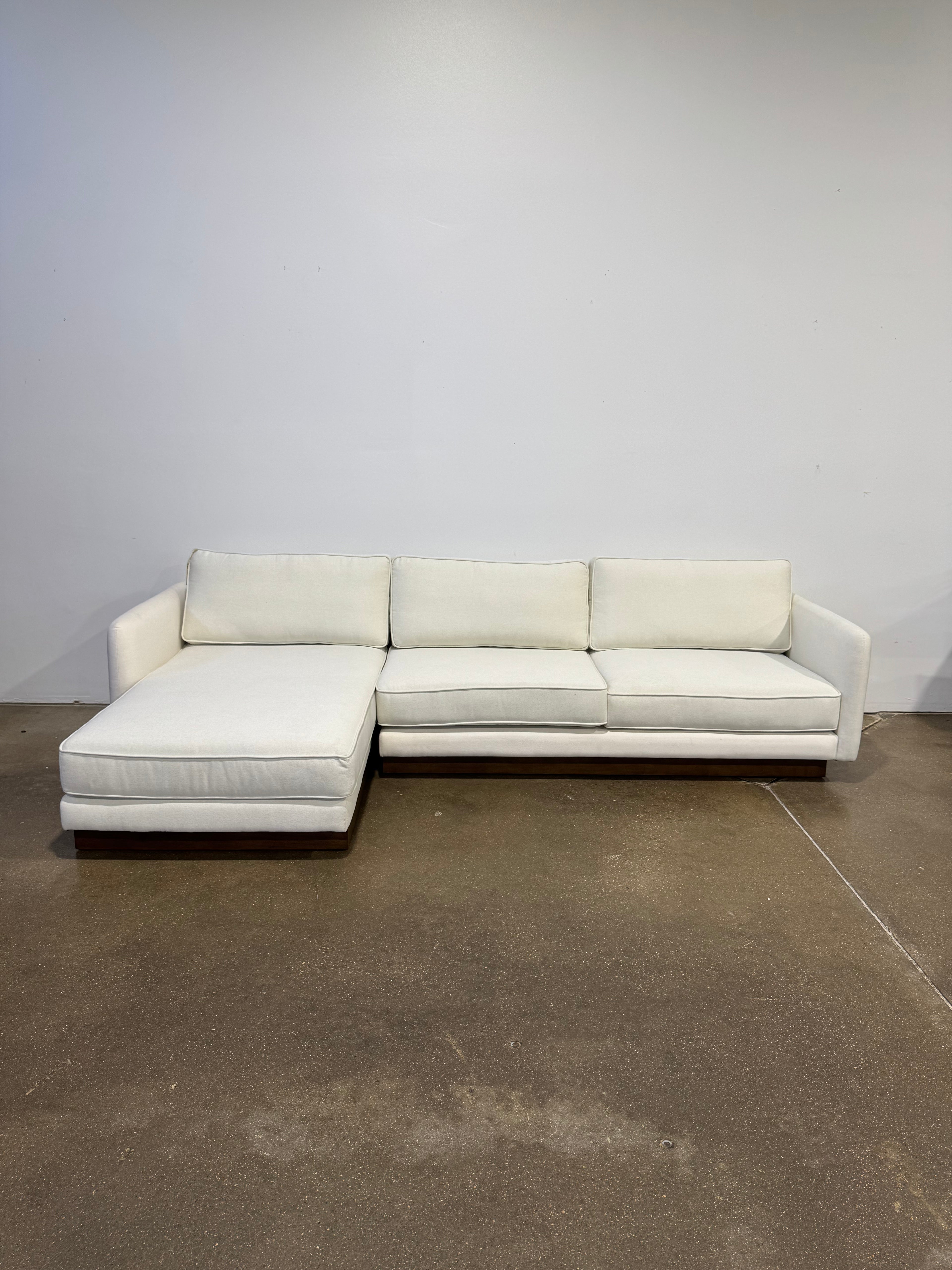 Moe's Home Collection Vernon Sectional, Left