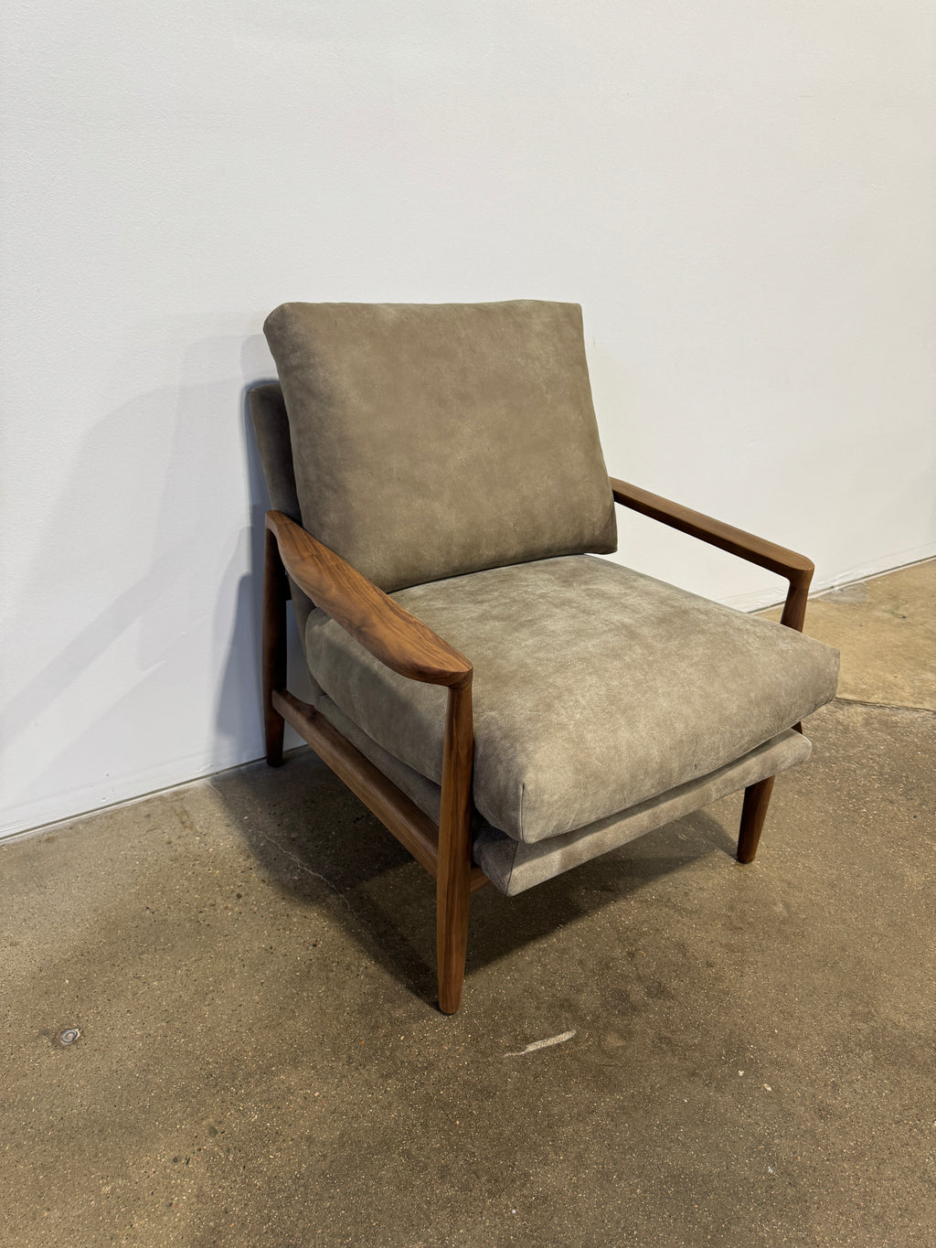 Moe's Home Collection Arturo Accent Chair