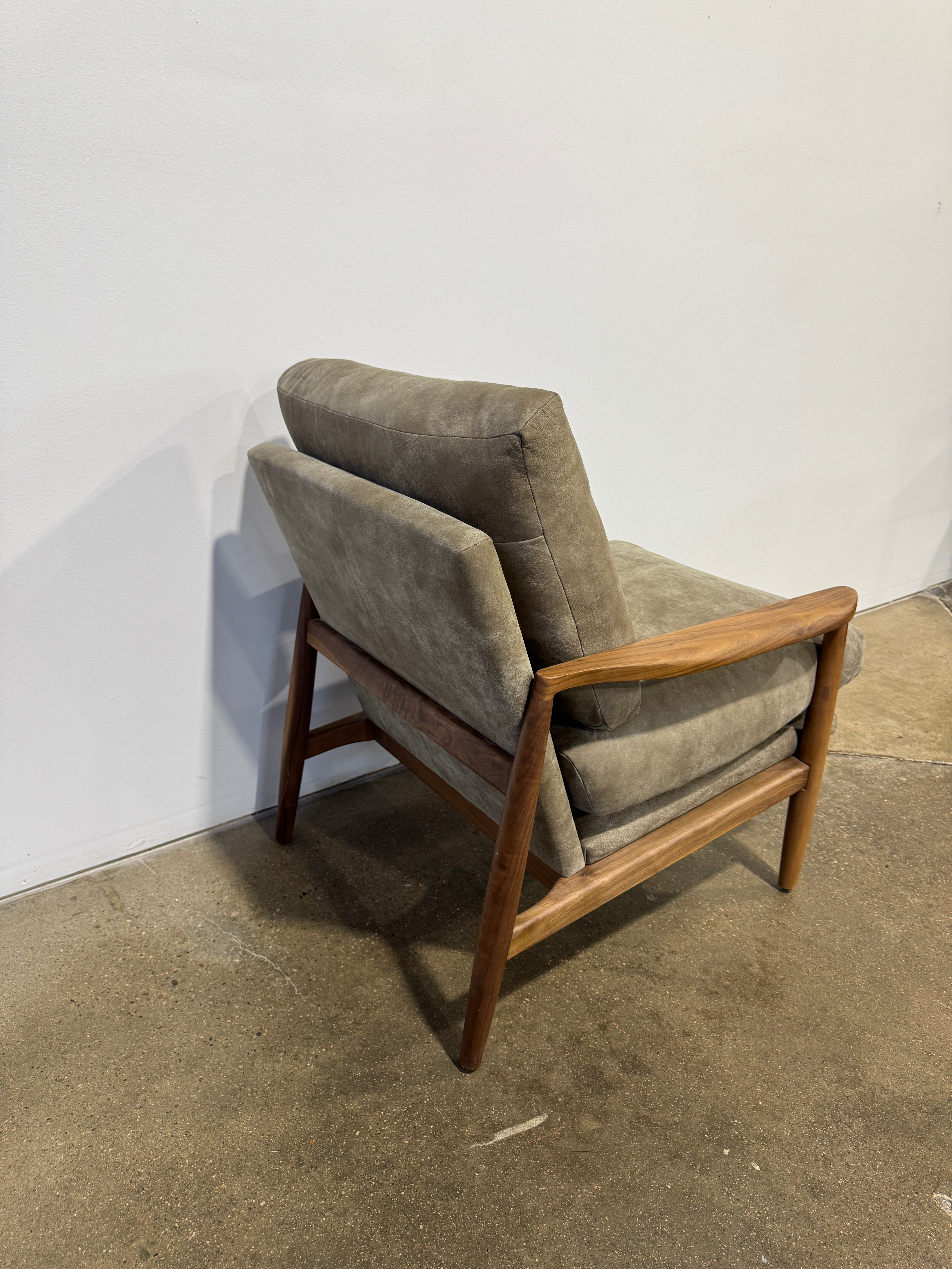 Moe's Home Collection Arturo Accent Chair