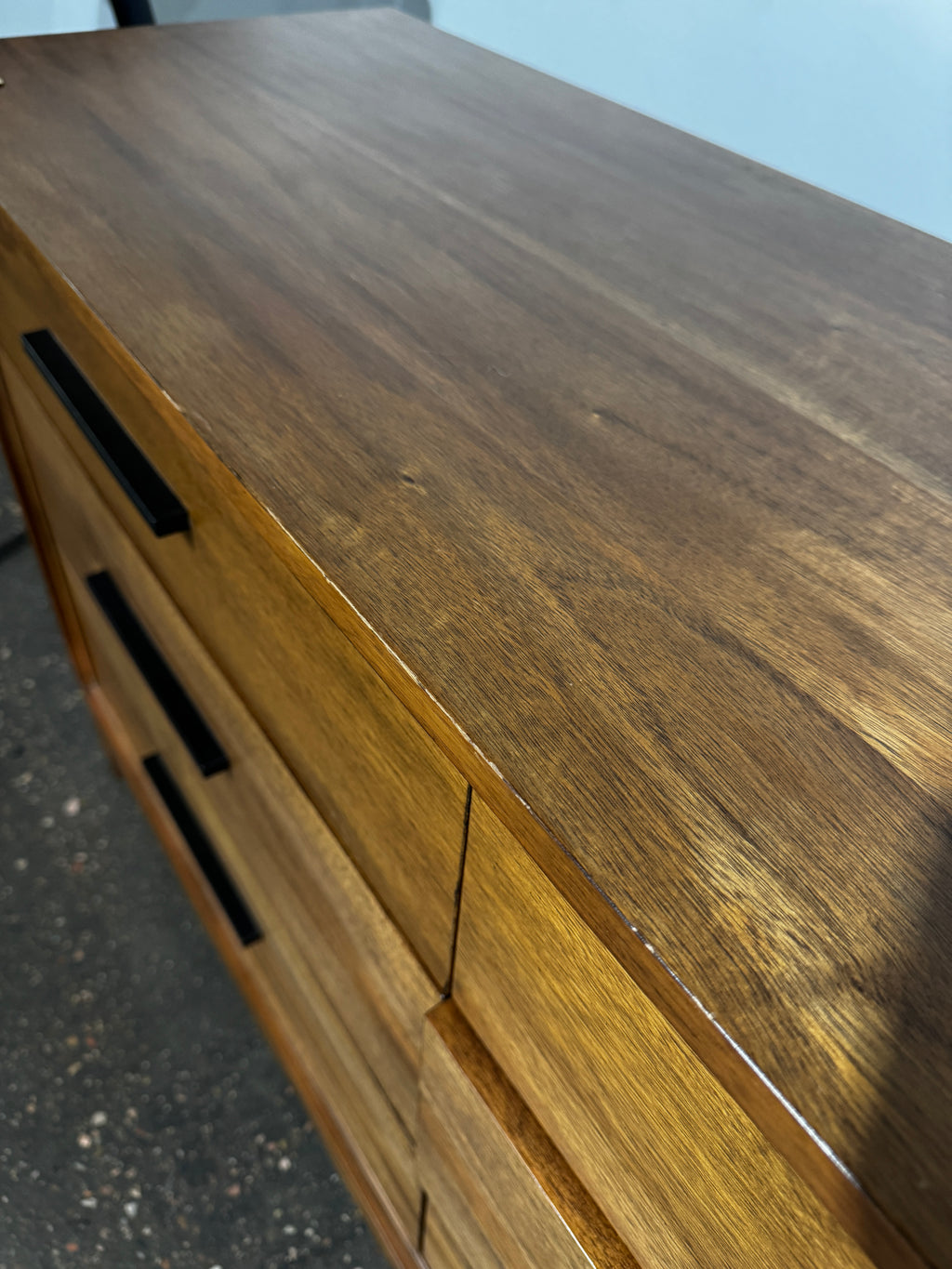 6 Drawer Dresser