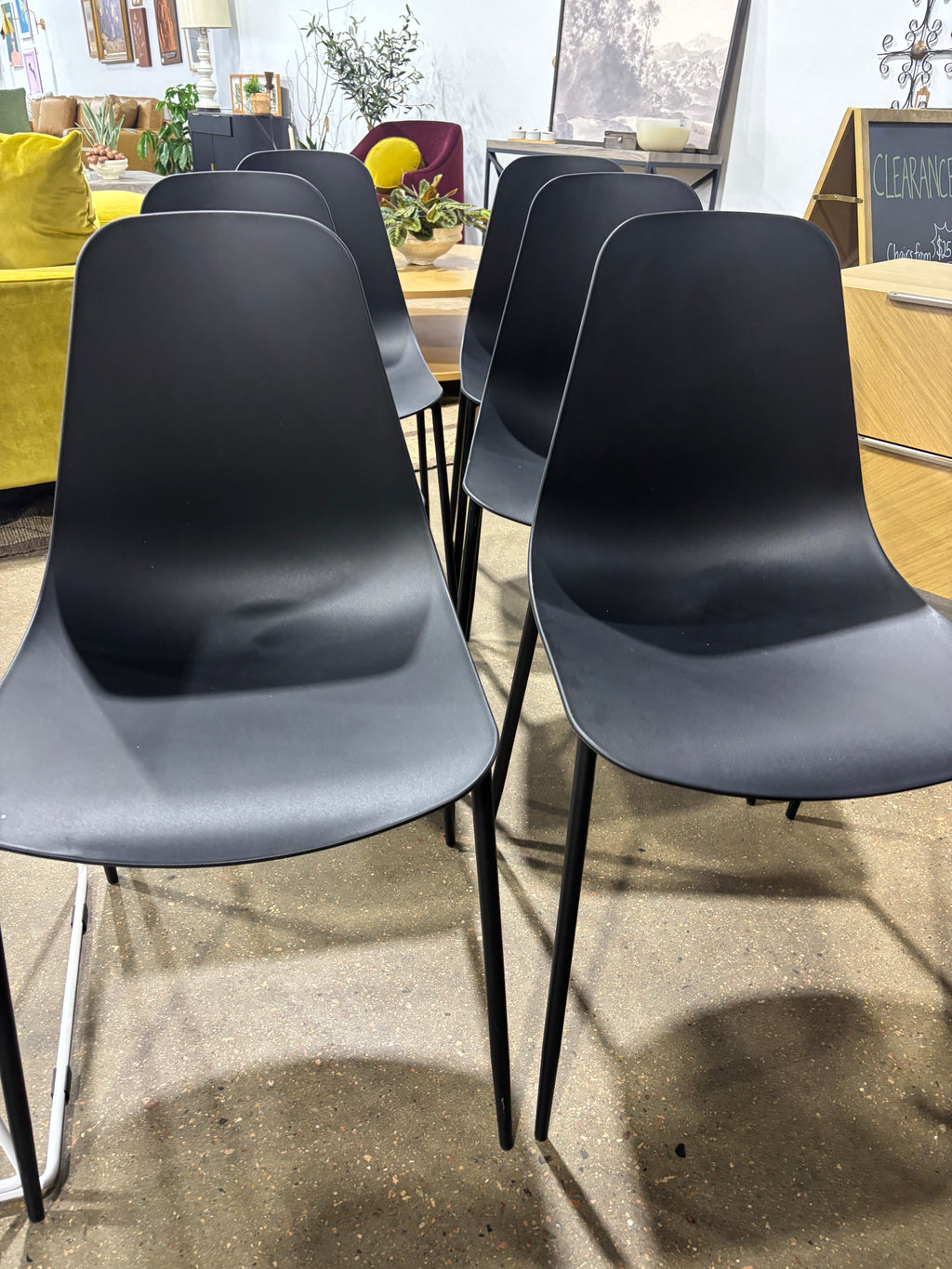 Article Svelti Dining Chair