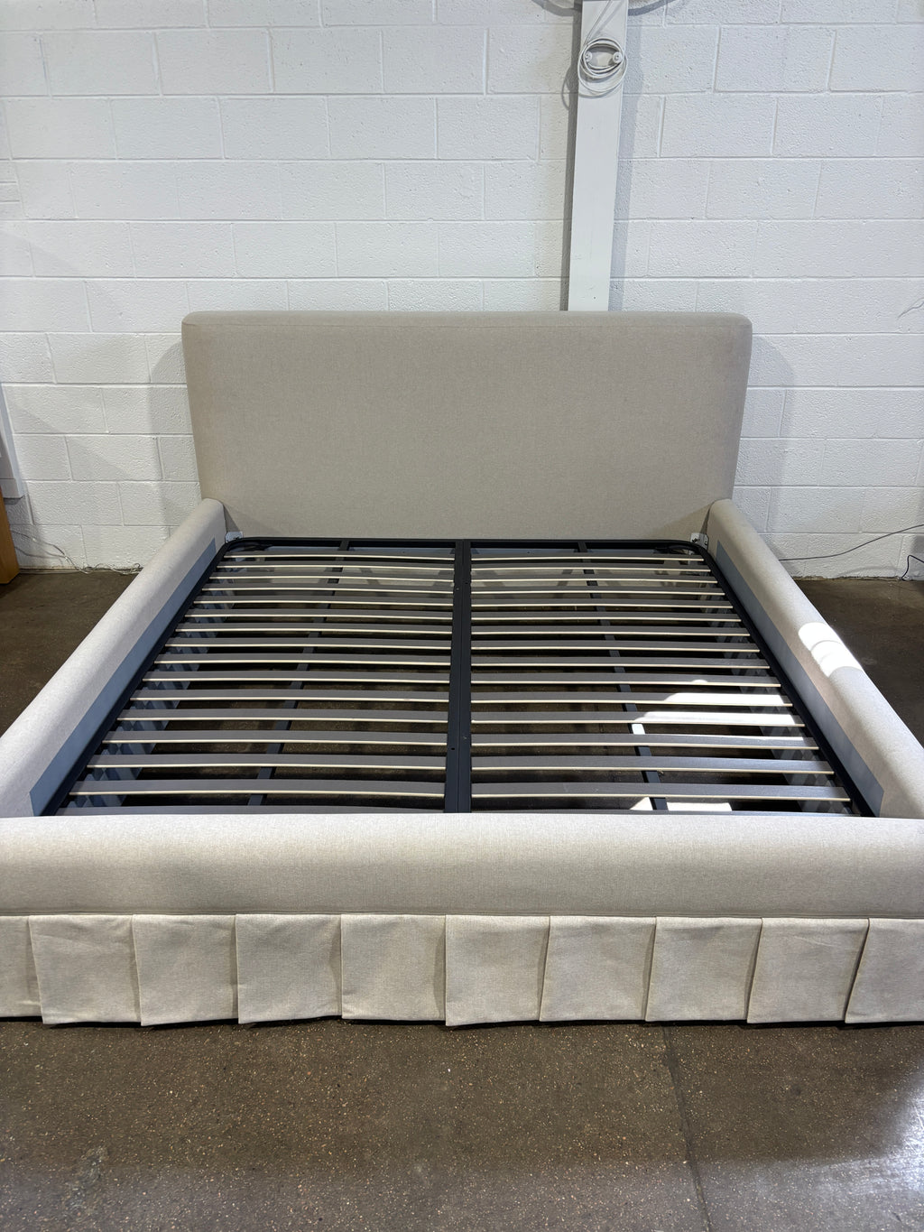 Moe's Maren King Bed Beige