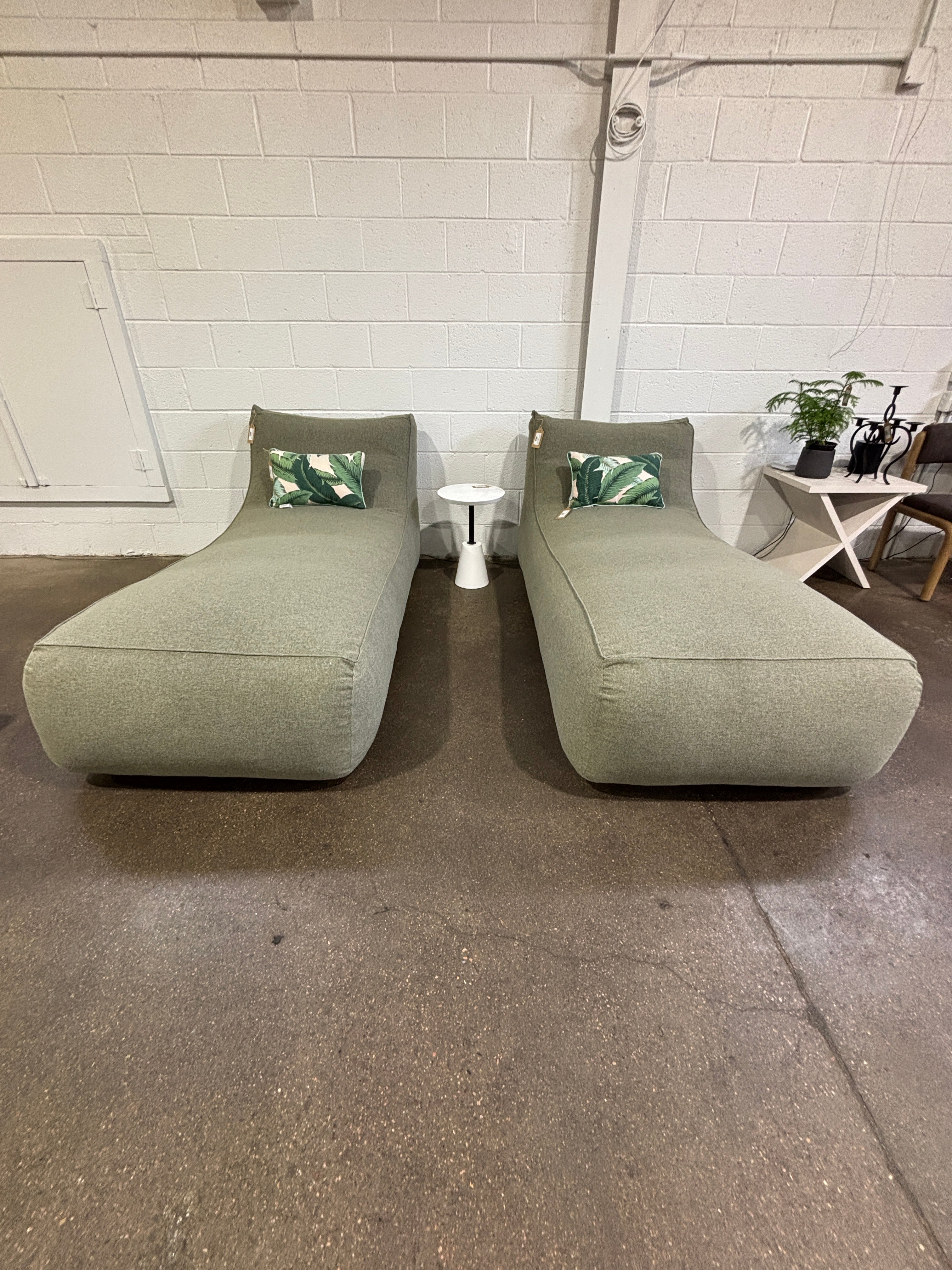 Moe's Home Collection Lirio Outdoor Chaise