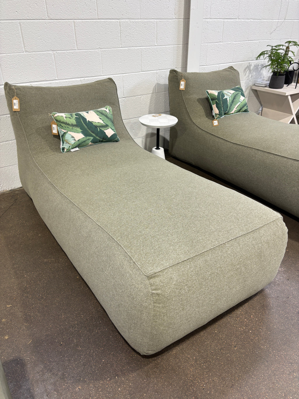 Moe's Home Collection Lirio Outdoor Chaise