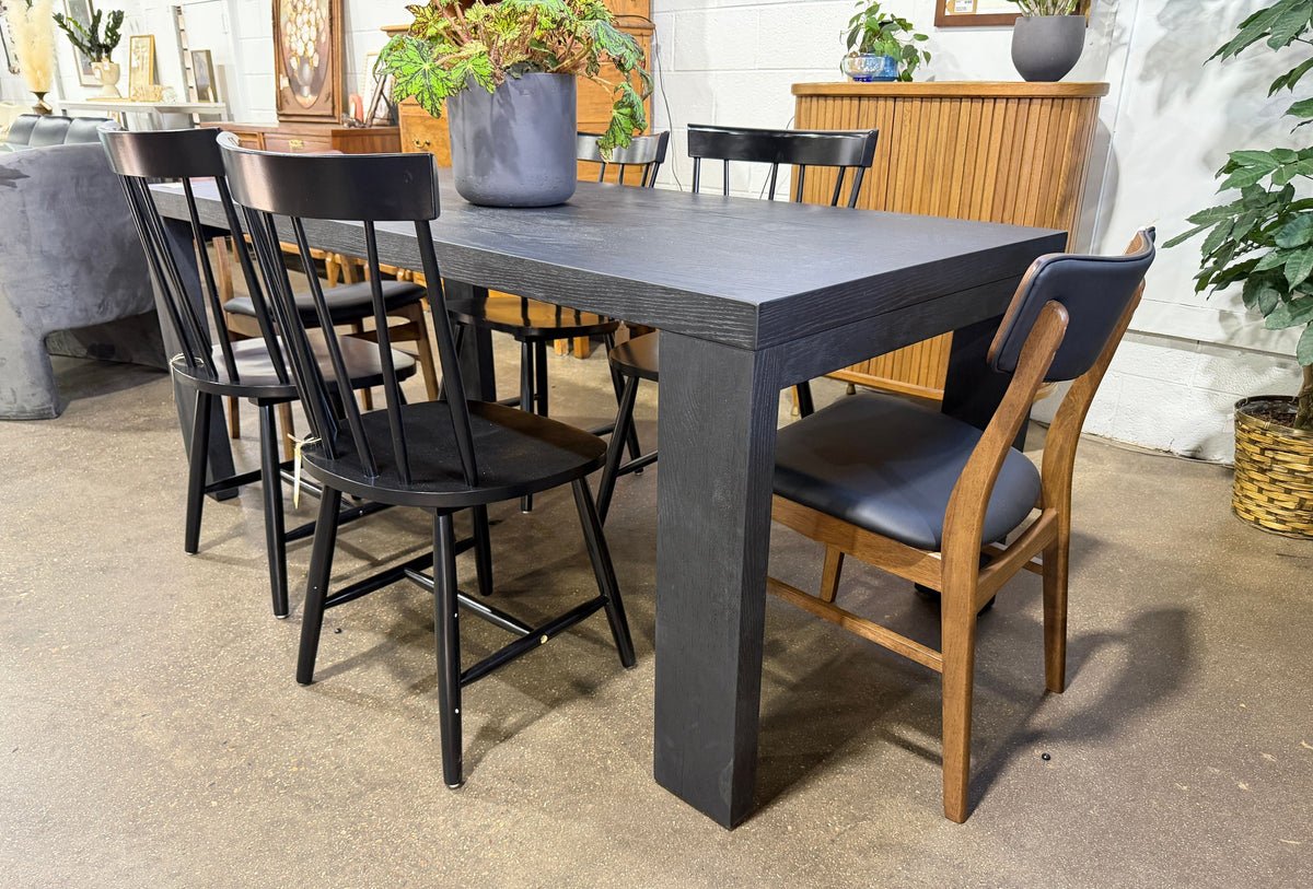 Millie Dining Table - Image 2