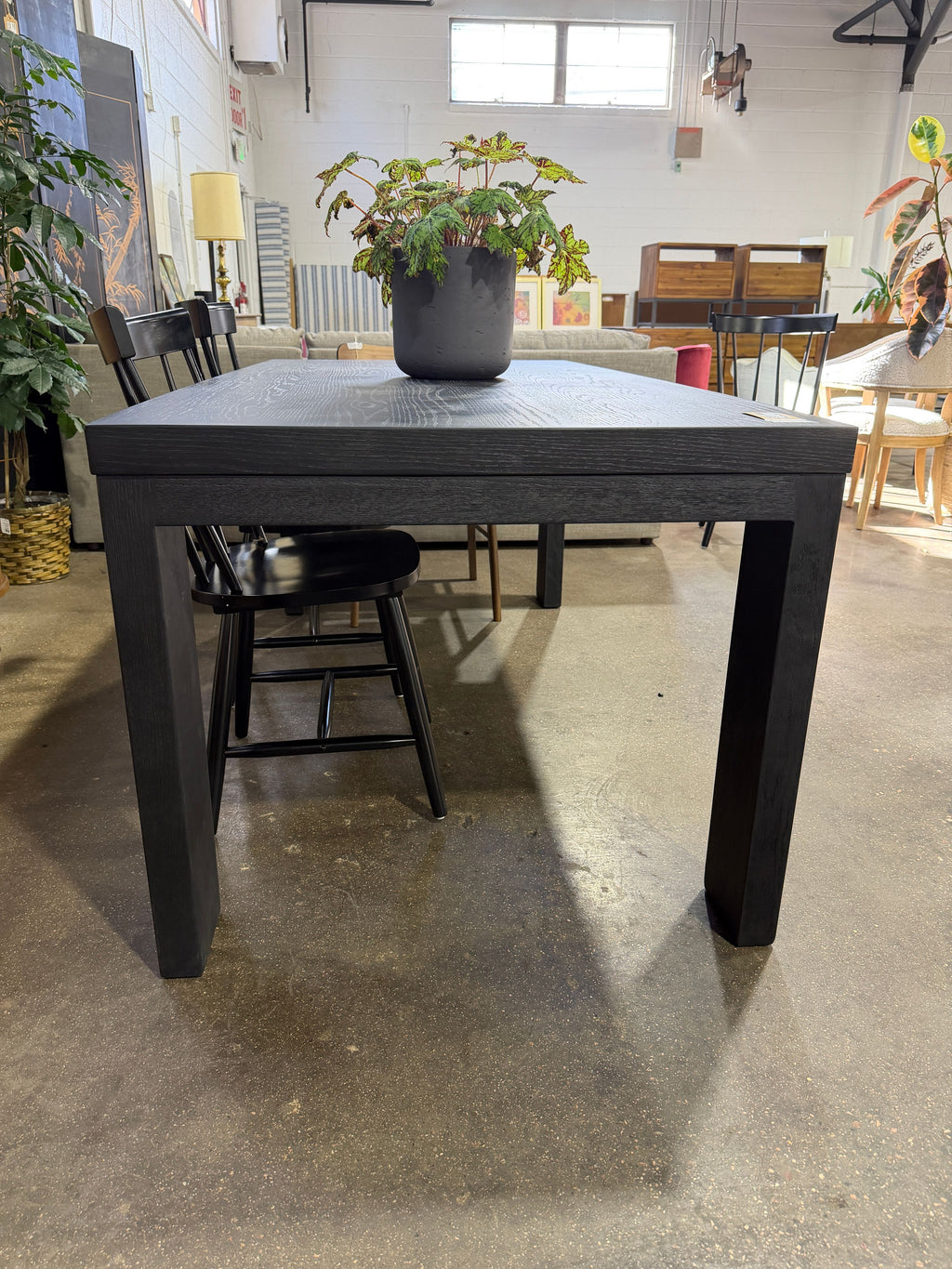 Millie Dining Table - Image 4