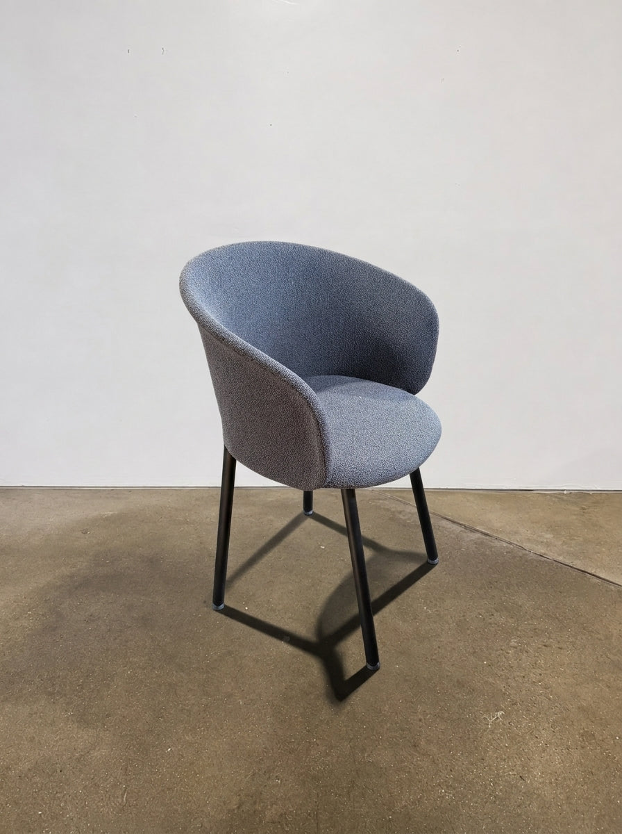 Hem Kendo Chair - Image 1