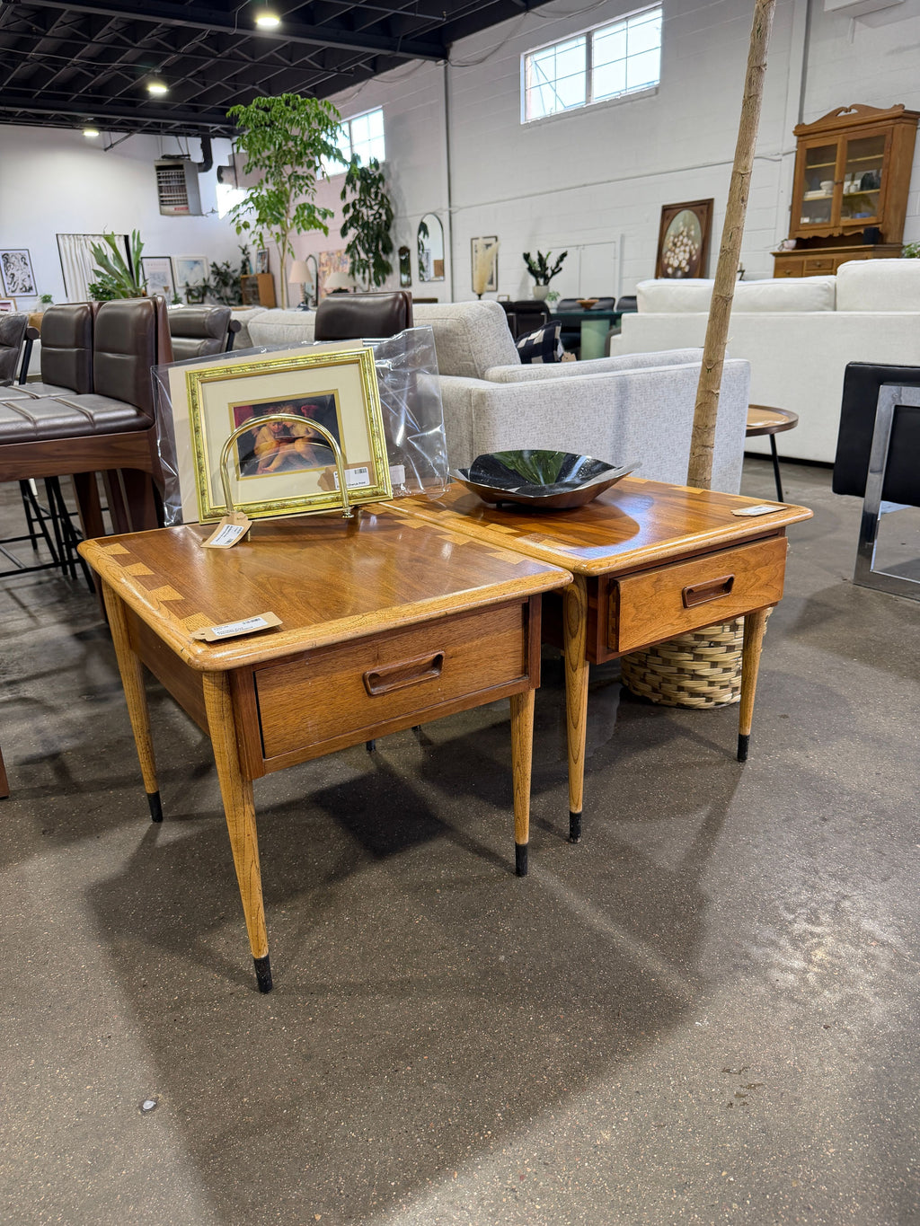 Lane Acclaim End Table/Nightstand - Image 3