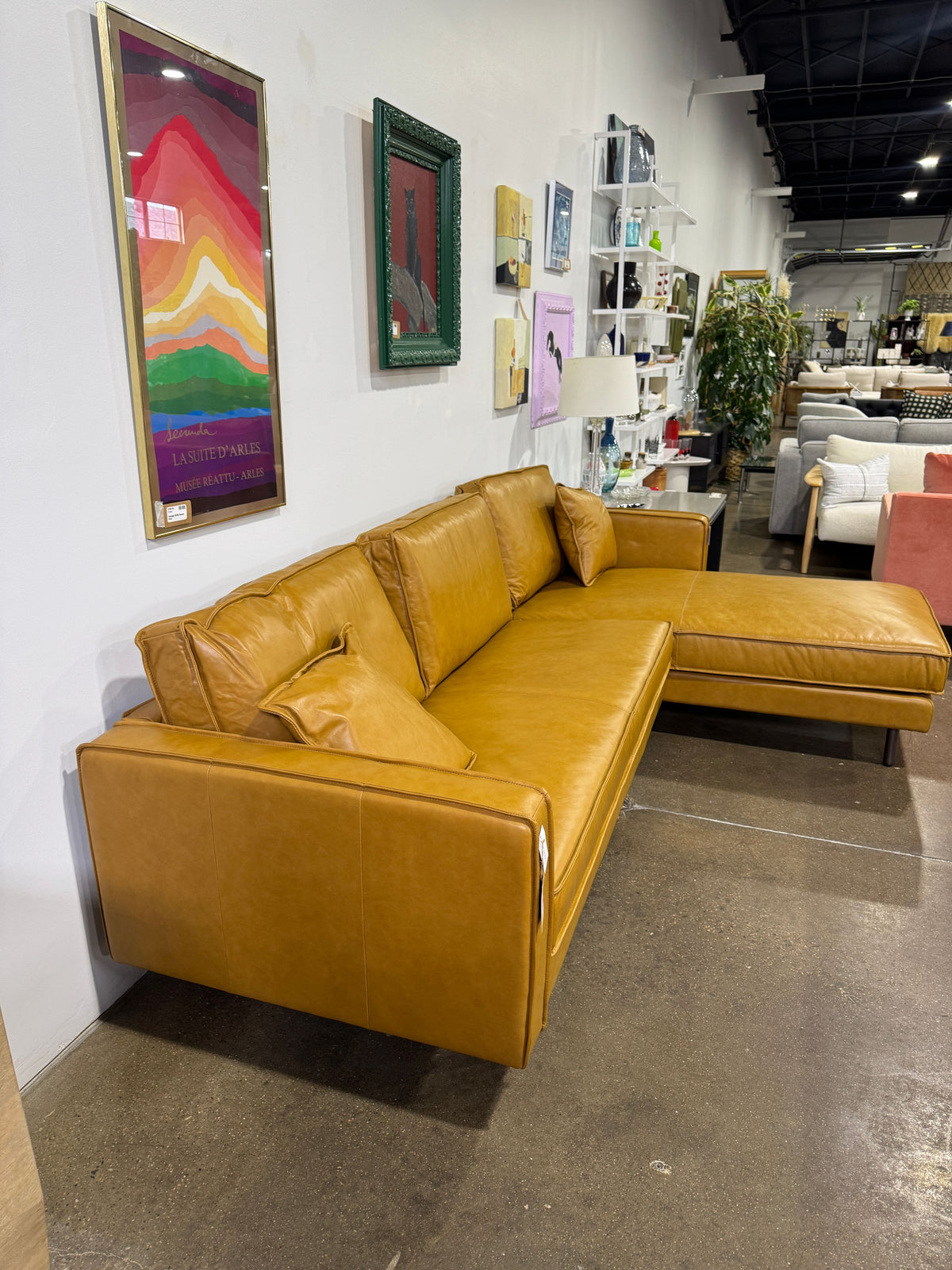 Mercana D'Arcy Right Chaise Sectional - Tan Leather - Image 4