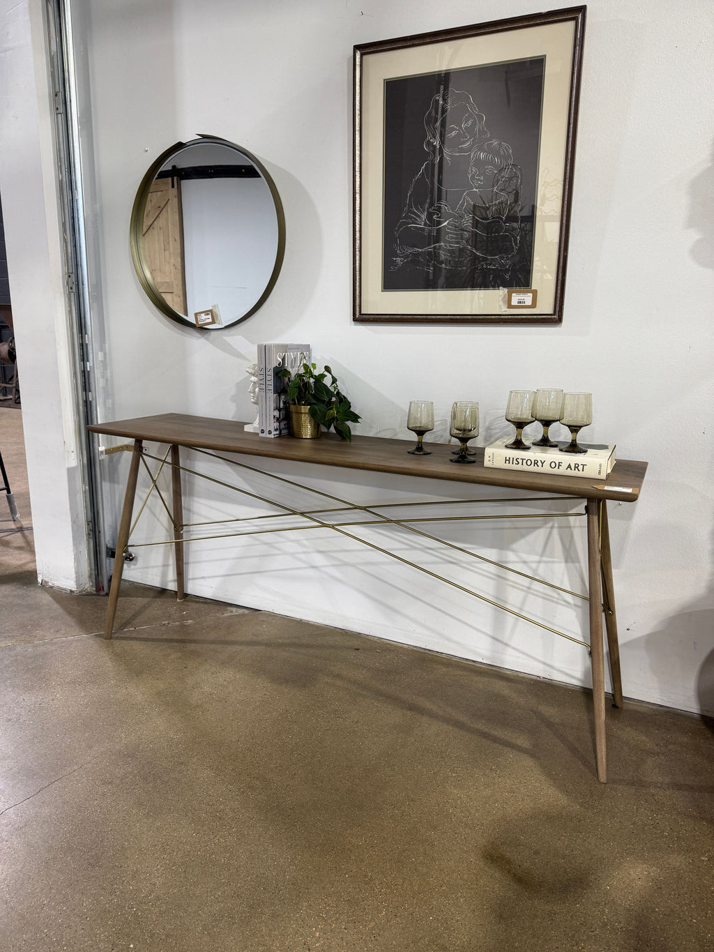 Mercana Kirby Console Table - Image 2