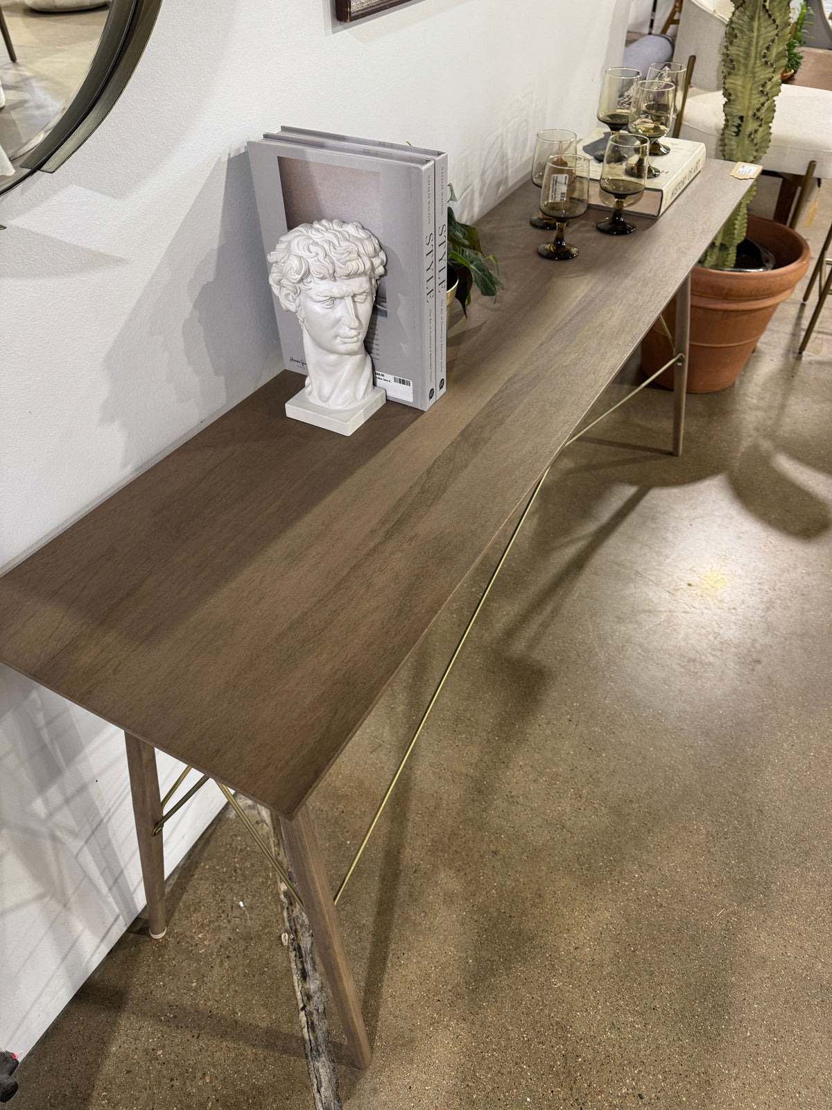 Mercana Kirby Console Table - Image 4