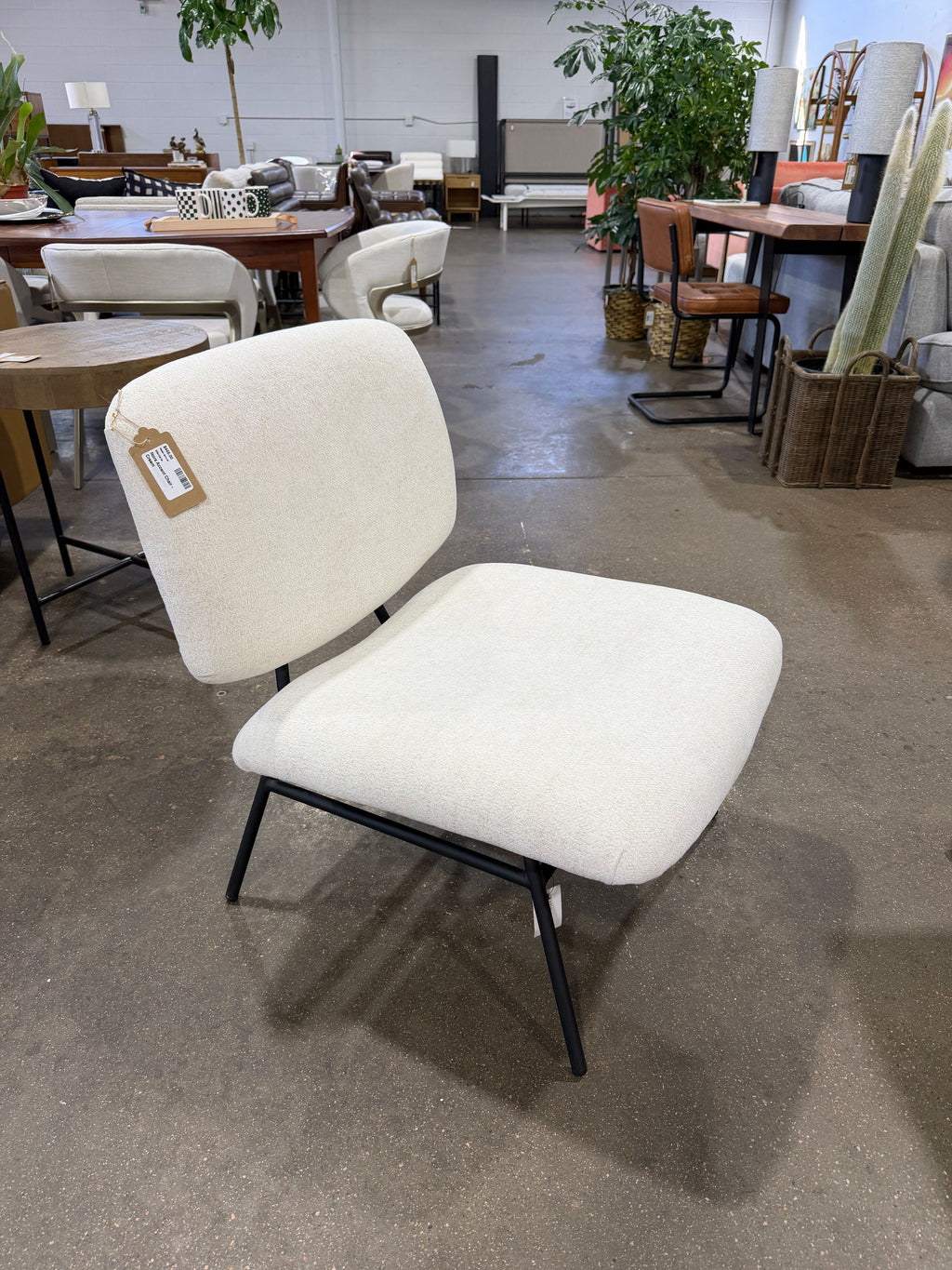 Mercana Nora Accent Chair - Cream - Image 2