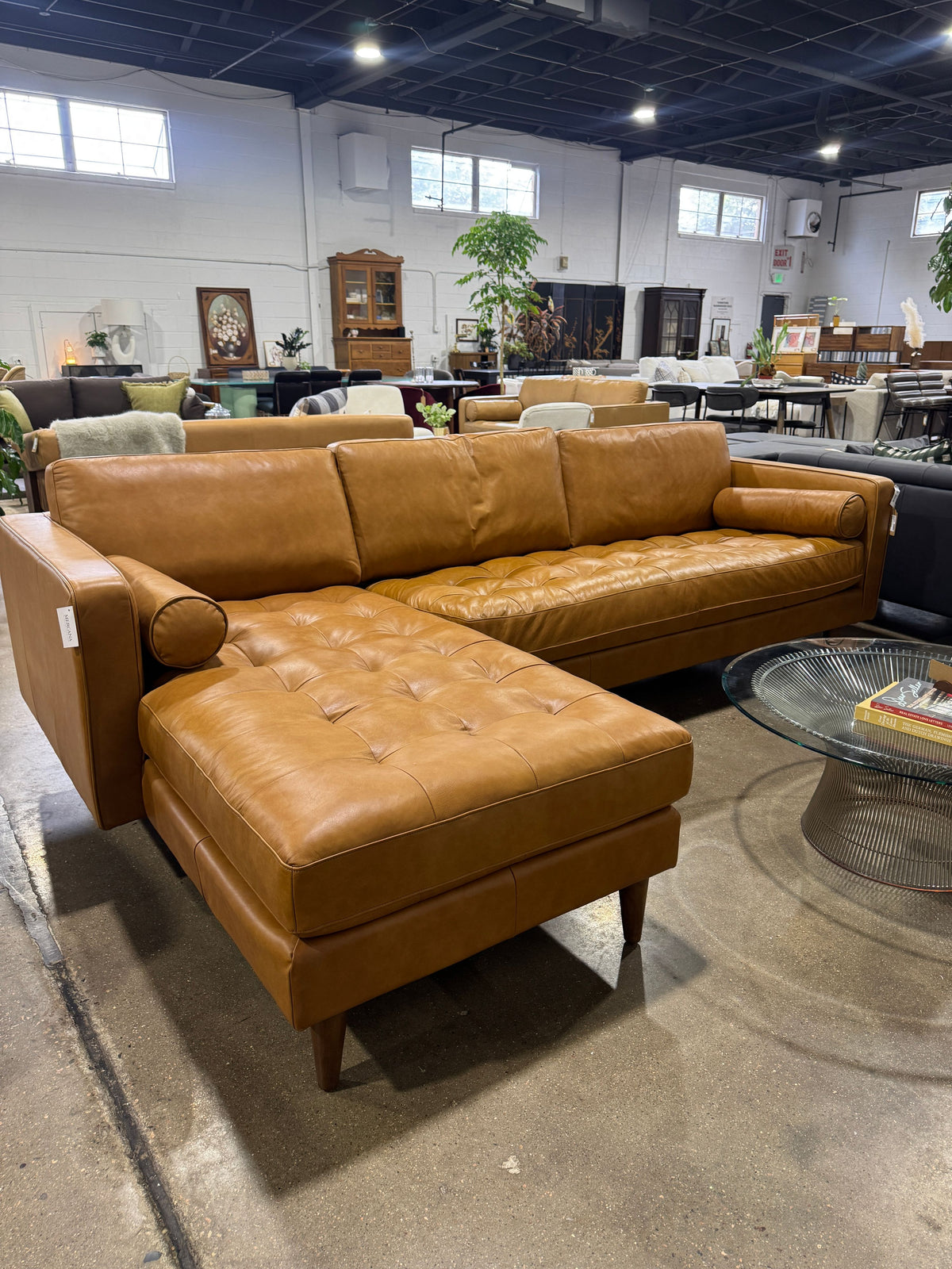 Mercana Svend Tan Leather Chaise Sofa - Image 2