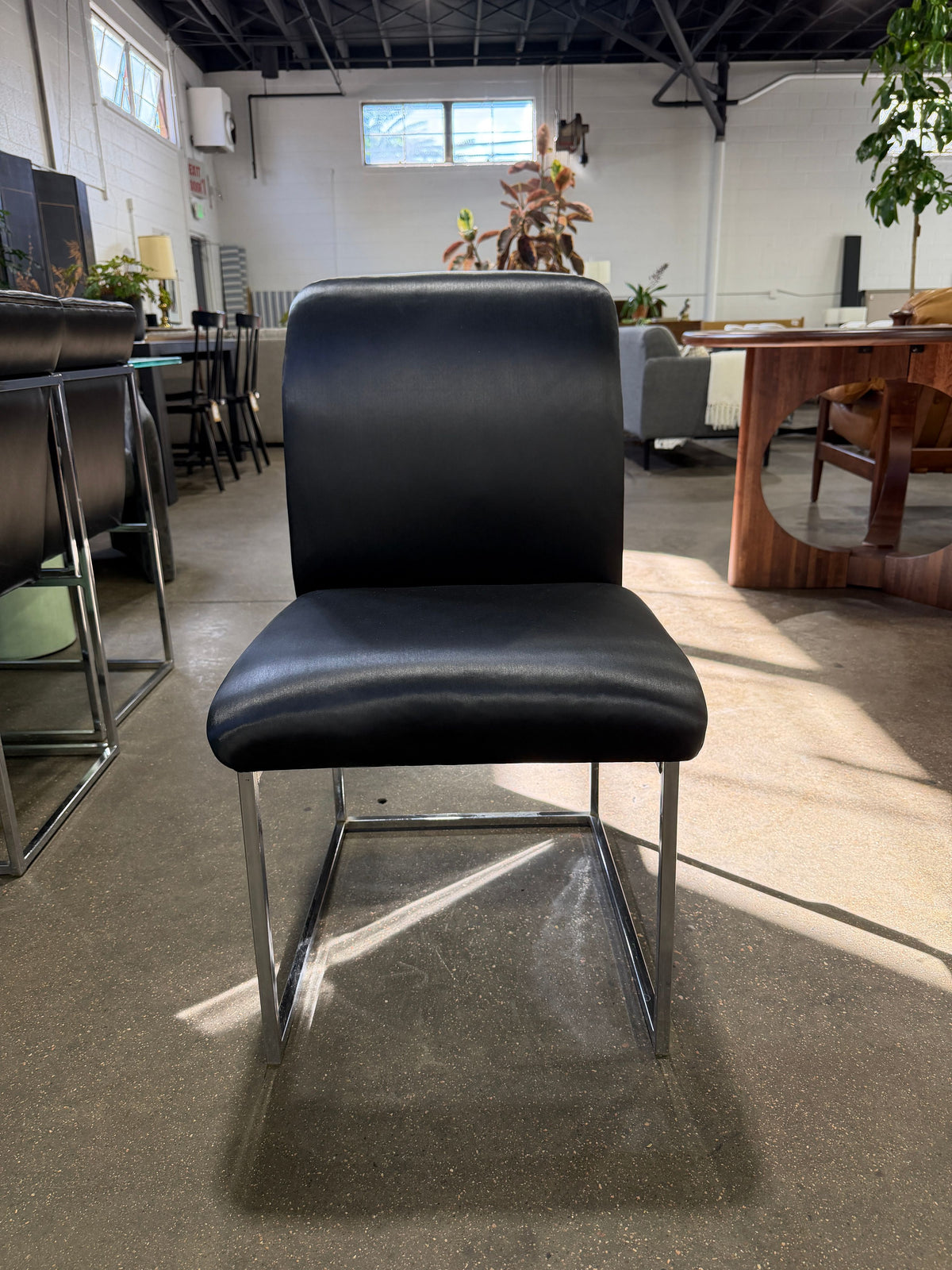Set of 6 Chrome Base Dining Chairs - Image 3